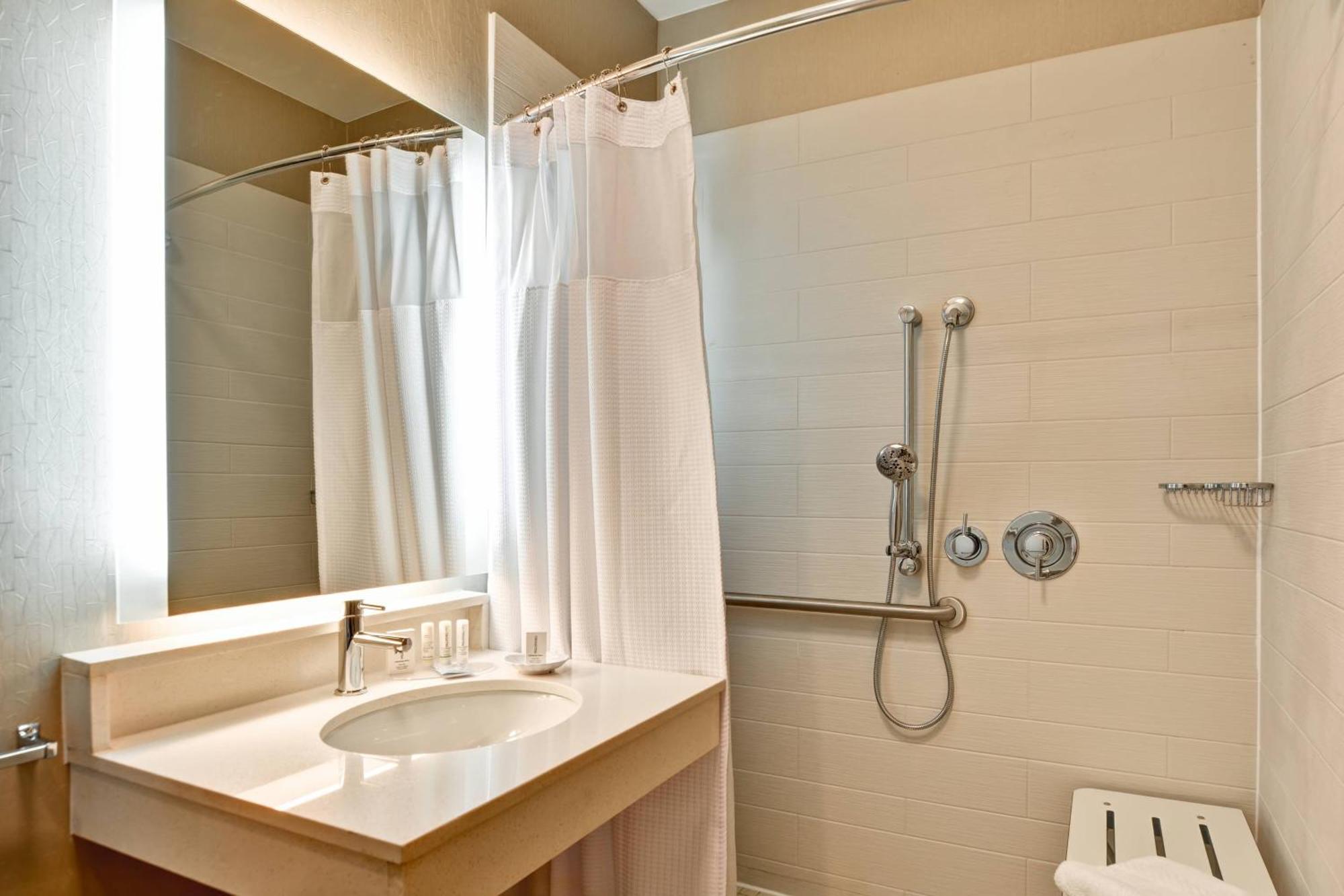 Springhill Suites Lexington Near The University Of Kentucky Exterior photo