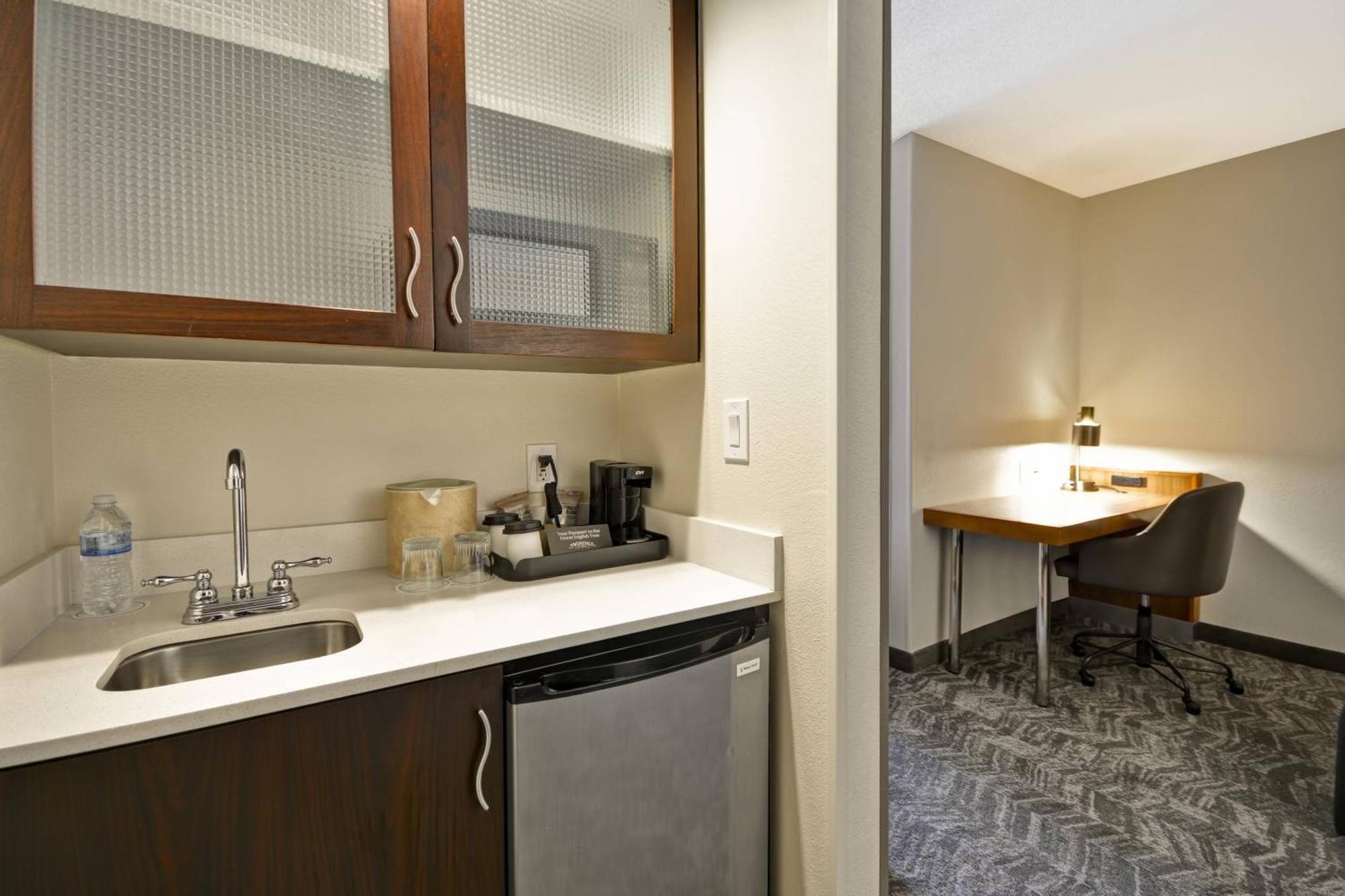 Springhill Suites Lexington Near The University Of Kentucky Exterior photo
